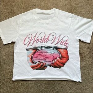 World Wide Graphic White And Pink Cropped Tee